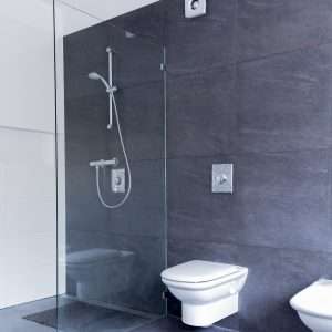 glass shower screen cut to size