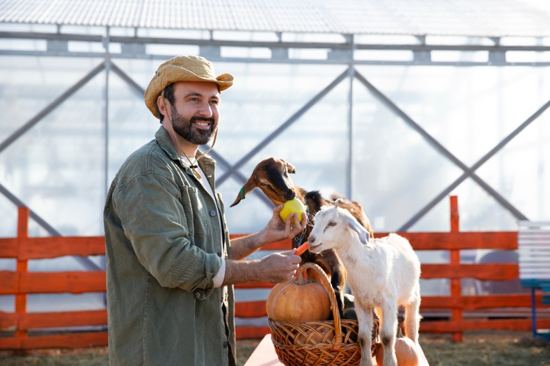 Essential Care Tips for Keeping Healthy Farm Pets